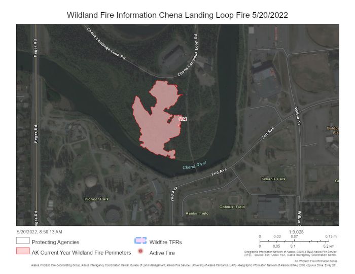 Map showing perimeter of fire in relation to the Chena River and roadsways.